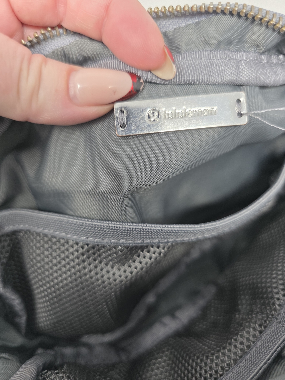 lululemon Gray Belt Bag Fanny Pack Crossbody Waist Bag Metal Logo - Picture 3 of 5